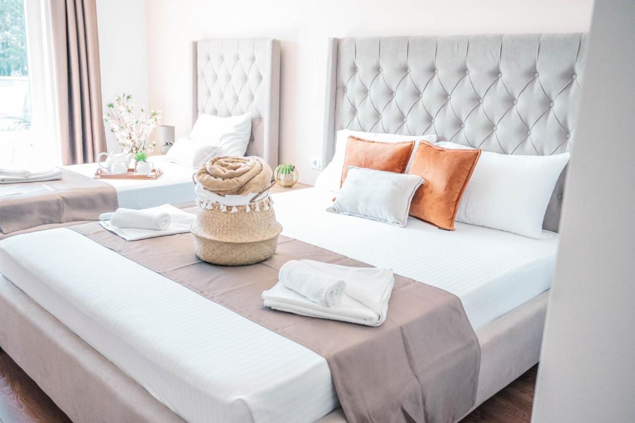 Apartments Cungu Ούλτσιν Εξωτερικό φωτογραφία
