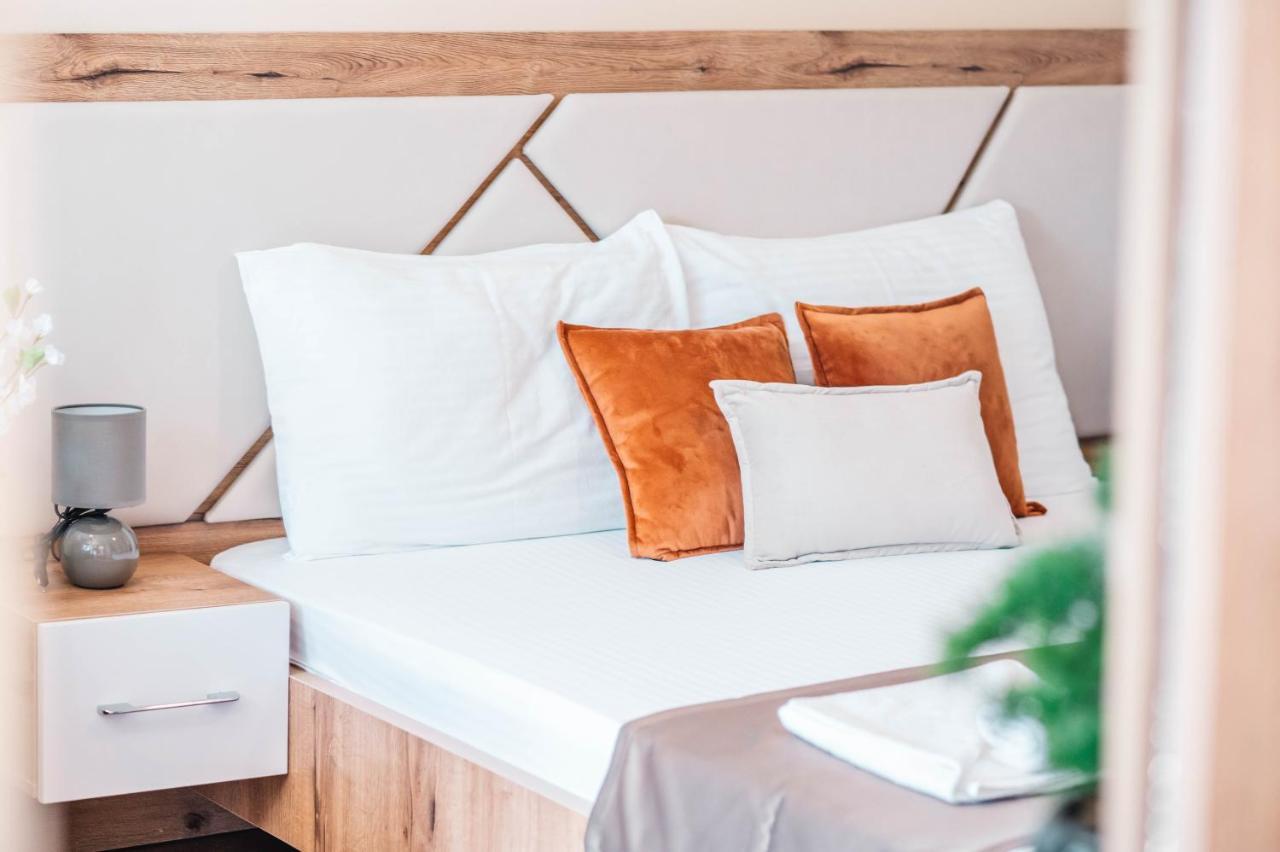Apartments Cungu Ούλτσιν Εξωτερικό φωτογραφία